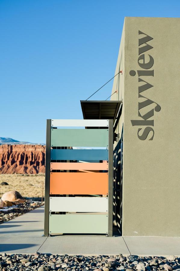 Skyview Hotel Torrey Extérieur photo
